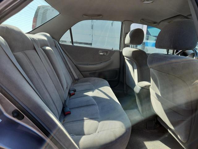 1HGCG1641YA048168 - 2000 HONDA ACCORD LX 银色 照片 10