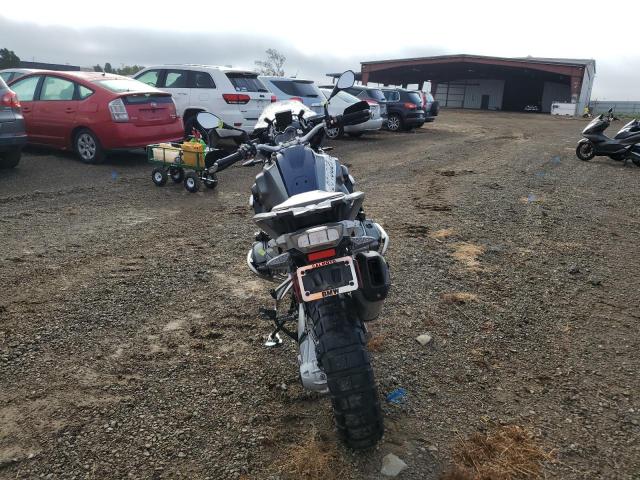 WB10A110XFZ189095 - 2015 BMW R1200 GS BLUE photo 4