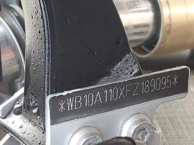 WB10A110XFZ189095 - 2015 BMW R1200 GS BLUE photo 9