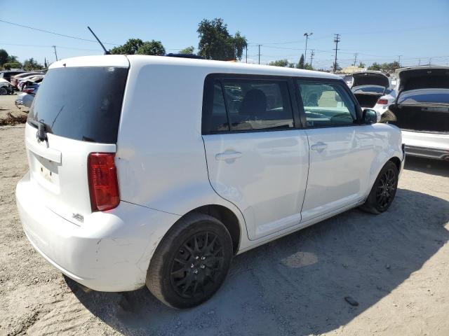 JTLKE50E991079926 - 2009 TOYOTA SCION XB WHITE photo 3