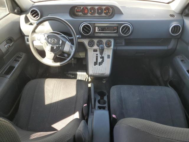 JTLKE50E991079926 - 2009 TOYOTA SCION XB WHITE photo 8