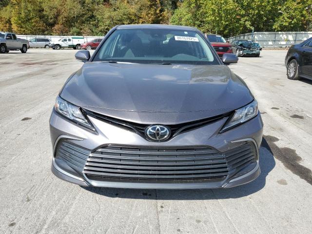 4T1R11BK0NU065970 - 2022 TOYOTA CAMRY LE GRAY photo 5
