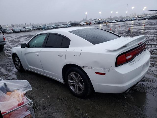 2C3CDXBG1EH174641 - 2014 DODGE CHARGER SE WHITE photo 2