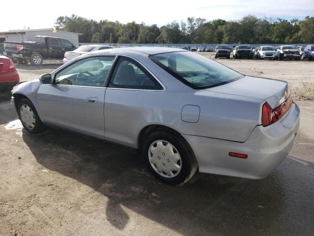 1HGCG32422A010831 - 2002 HONDA ACCORD LX SILVER photo 2