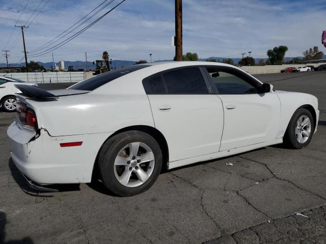 2B3CL3CG6BH553833 - 2011 DODGE CHARGER WHITE photo 3