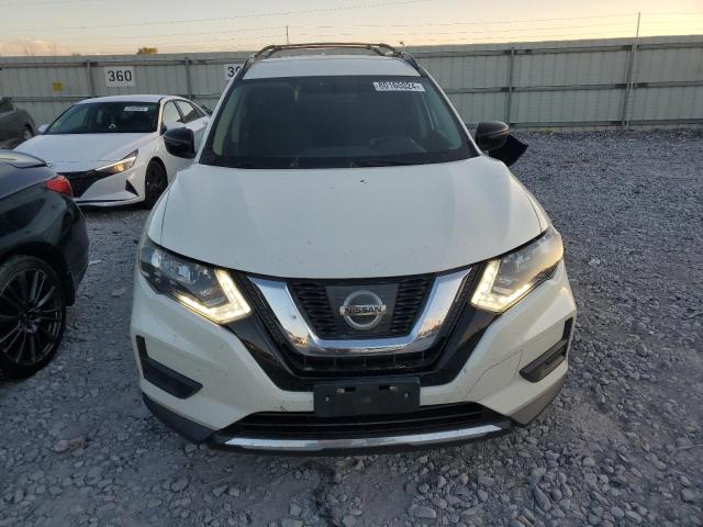 5N1AT2MV2HC886986 - 2017 NISSAN ROGUE SV WHITE photo 5