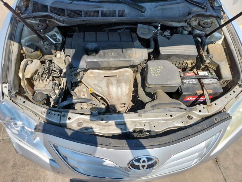 4T1BF3EK6BU647397 - 2011 TOYOTA CAMRY BASE Gümüş fotoğraf 11
