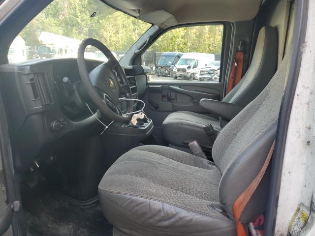 1GB0G3CGXC1177275 - 2012 CHEVROLET EXPRESS G3 WHITE photo 7