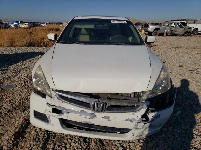 JHMCM56866C011229 - 2006 HONDA ACCORD EX WHITE photo 5