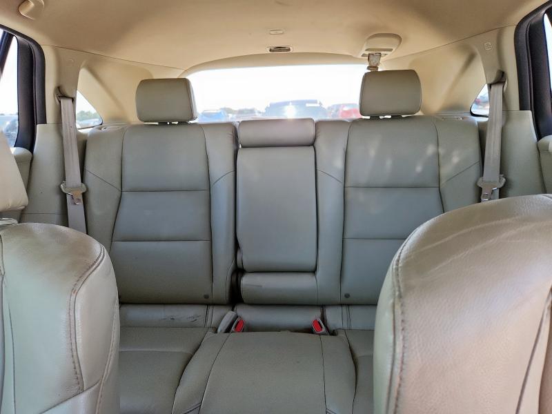 5J8TB3H33JL007470 - 2018 ACURA RDX WHITE photo 10