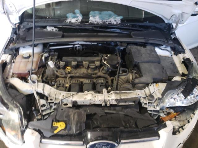 1FAHP3N26CL462856 - 2012 FORD FOCUS TITANIUM WHITE photo 11