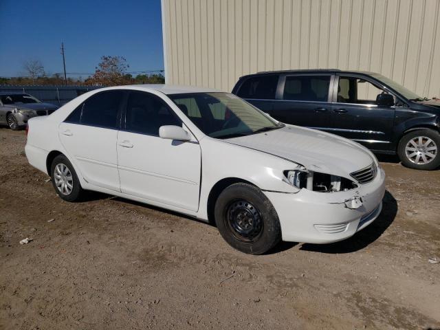 4T1BE32K35U601733 - 2005 TOYOTA CAMRY LE WHITE photo 4