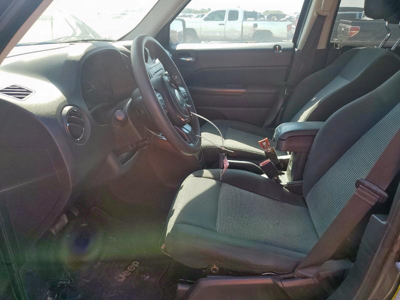 1C4NJPBA2FD418837 - 2015 JEEP PATRIOT SPORT CHARCOAL photo 7