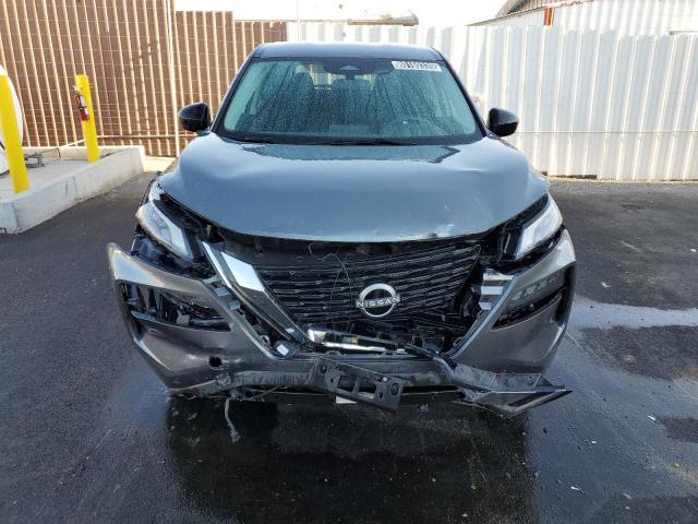 5N1BT3AB0PC946976 - 2023 NISSAN ROGUE S Boz foto 5