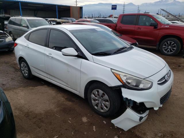 KMHCT4AE0GU018132 - 2016 HYUNDAI ACCENT SE WHITE photo 4