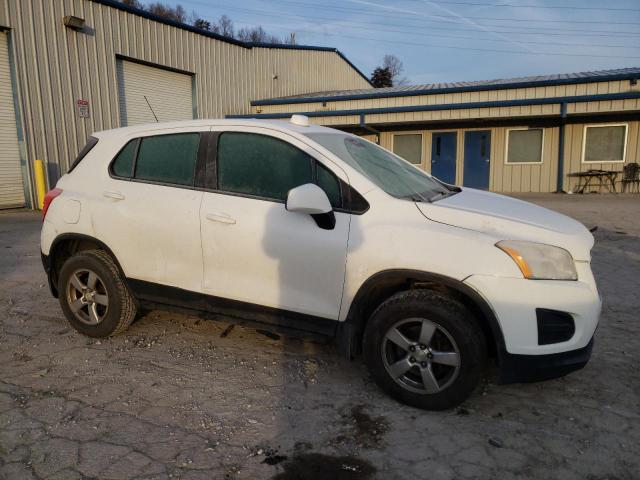 3GNCJPSBXFL253699 - 2015 CHEVROLET TRAX 1LS WHITE photo 4