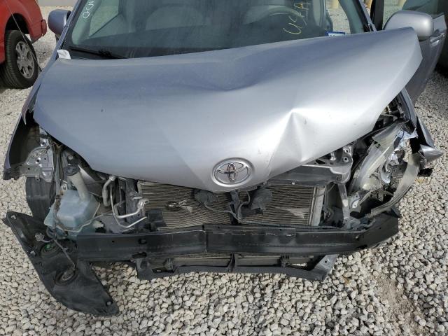 5TDKK3DC0BS030897 - 2011 TOYOTA SIENNA LE SILVER photo 12