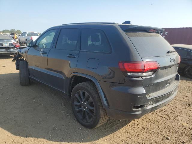 1C4RJFAG2JC224955 - 2018 JEEP GRAND CHEROKEE LAREDO Gris photo 2