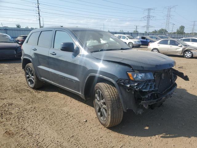 1C4RJFAG2JC224955 - 2018 JEEP GRAND CHEROKEE LAREDO Gris photo 4