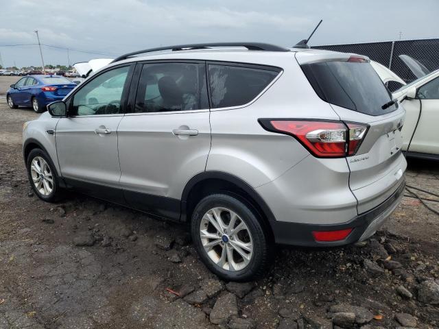 1FMCU0GD1JUA03229 - 2018 FORD ESCAPE SE Gümüş fotoğraf 2