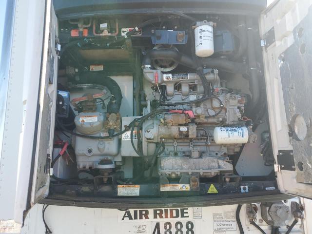 1UYVS2531GU539312 - 2016 UTILITY VS2RA Սպիտակ լուսանկար 7