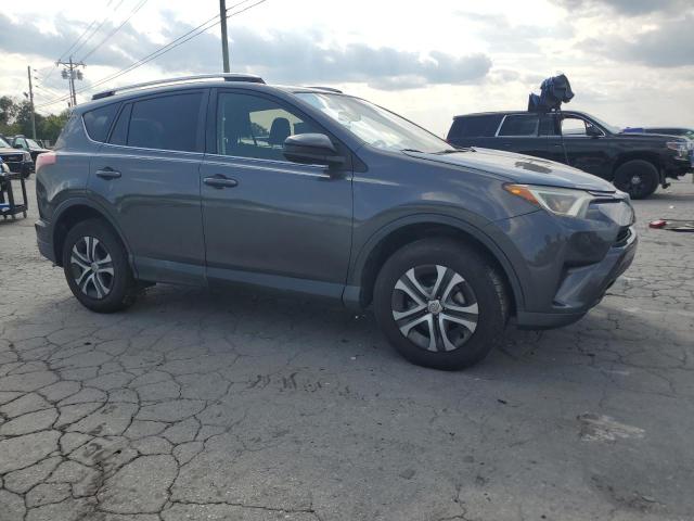 JTMZFREV9HJ131223 - 2017 TOYOTA RAV4 LE Grau Foto 4