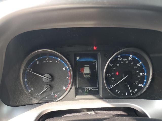 JTMZFREV9HJ131223 - 2017 TOYOTA RAV4 LE Grau Foto 9