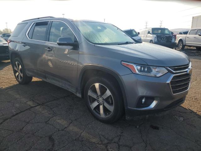 1GNEVHKWXKJ296429 - 2019 CHEVROLET TRAVERSE LT GRAY photo 4