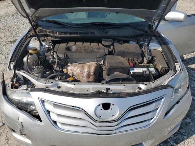 4T1BF3EK6BU636402 - 2011 TOYOTA CAMRY BASE SILVER photo 11