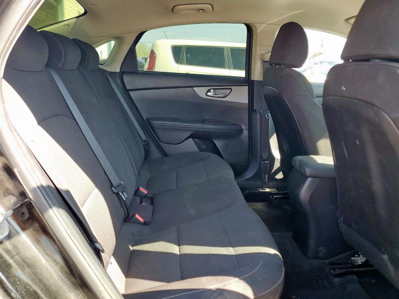 3KPF24AD5KE056037 - 2019 KIA FORTE FE Negro foto 10