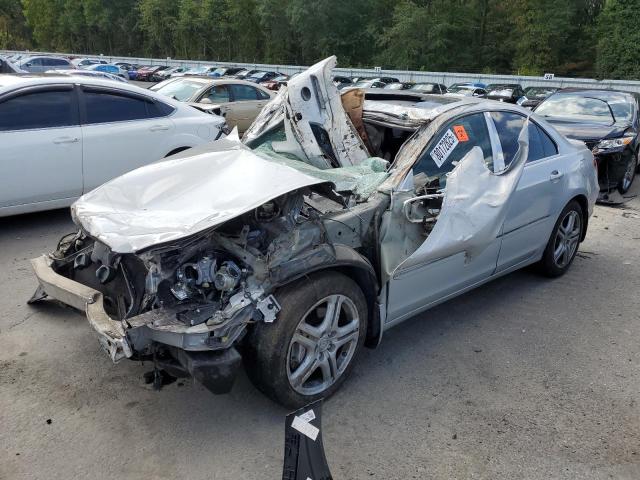 2005 ACURA RL, 