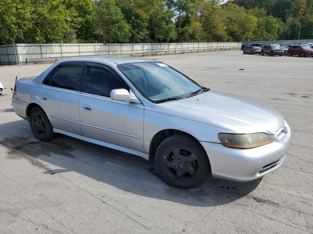 1HGCG56411A044442 - 2001 HONDA ACCORD LX SILVER photo 4