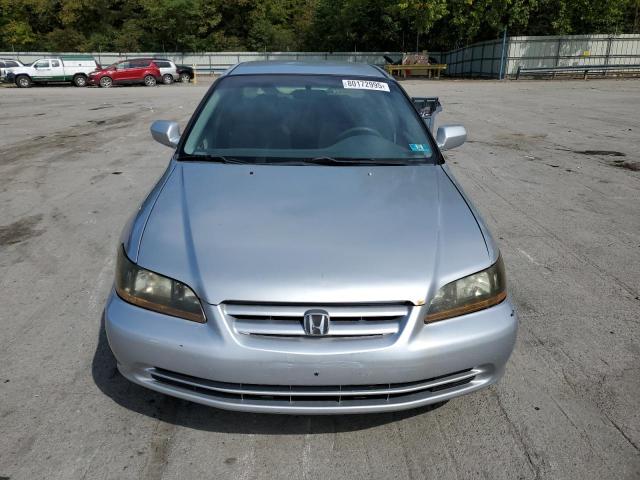 1HGCG56411A044442 - 2001 HONDA ACCORD LX SILVER photo 5