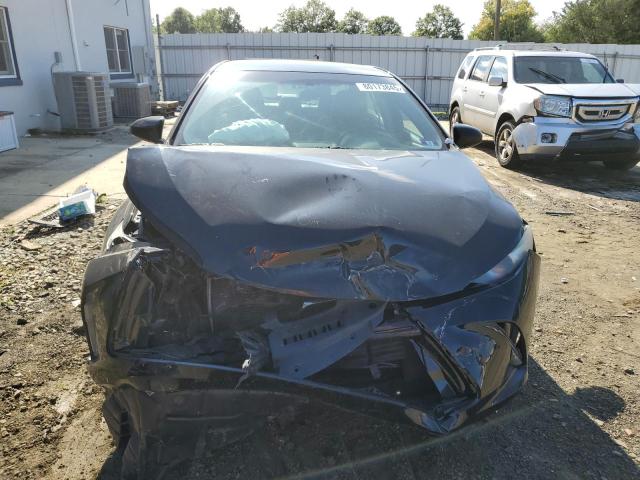 4T1BF1FK8HU802804 - 2017 TOYOTA CAMRY LE Negro foto 5