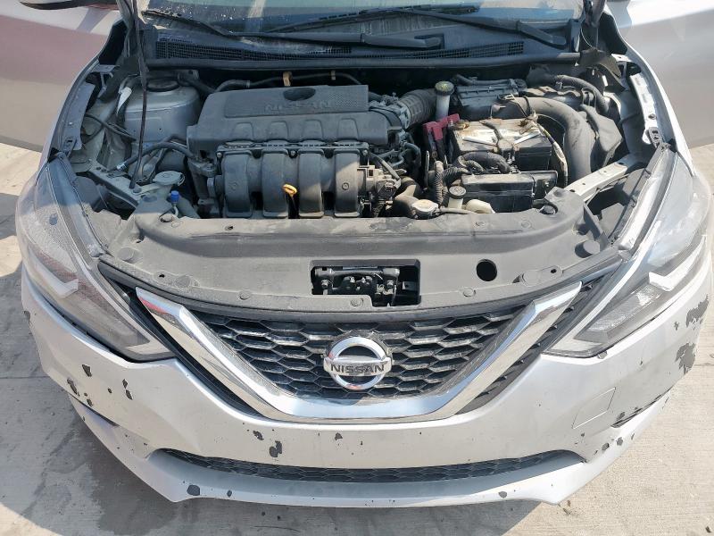 3N1AB7AP3HY253191 - 2017 NISSAN SENTRA S Silber Foto 11