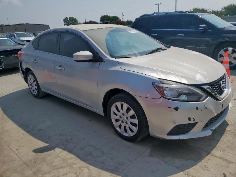 3N1AB7AP3HY253191 - 2017 NISSAN SENTRA S Silber Foto 4