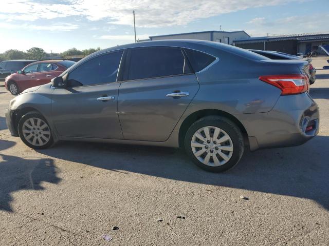 3N1AB7AP2JY227381 - 2018 NISSAN SENTRA S ნაცრისფერი ფოტო 2