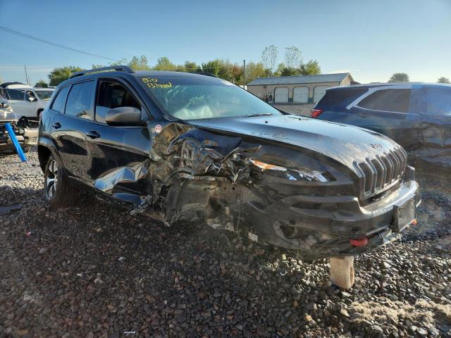 1C4PJMBB8FW778179 - 2015 JEEP CHEROKEE TRAILHAWK BLACK photo 4