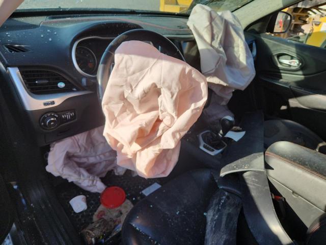 1C4PJMBB8FW778179 - 2015 JEEP CHEROKEE TRAILHAWK BLACK photo 8