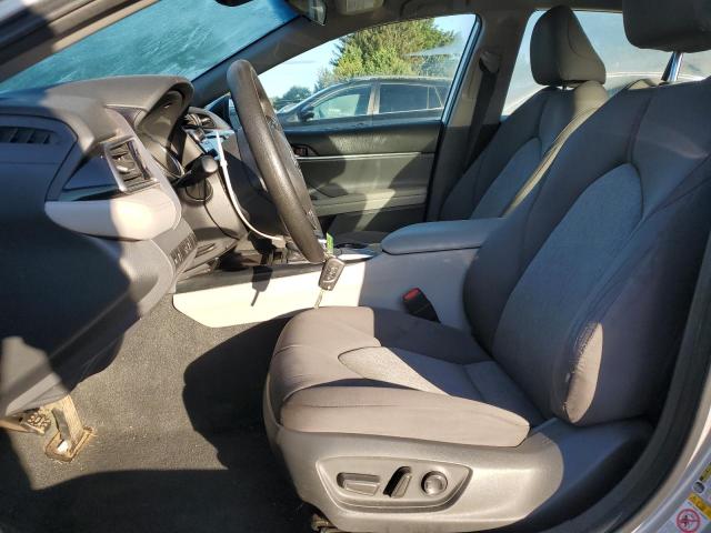 4T1B11HK9KU686869 - 2019 TOYOTA CAMRY L 银色 照片 7