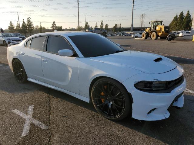 2C3CDXGJ3KH553513 - 2019 DODGE CHARGER SCAT PACK WHITE photo 4