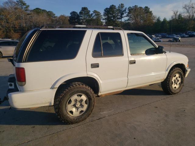 1GNDT13W4Y2284934 - 2002 CHEVROLET BLAZER WHITE photo 3