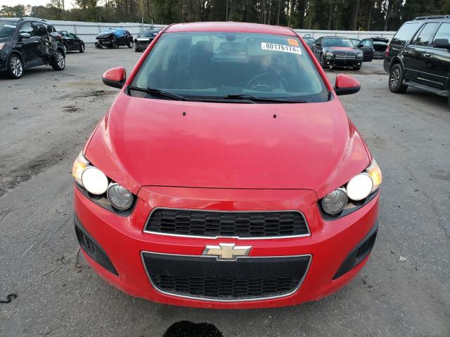 1G1JB5SH9F4141920 - 2015 CHEVROLET SONIC LS RED photo 5