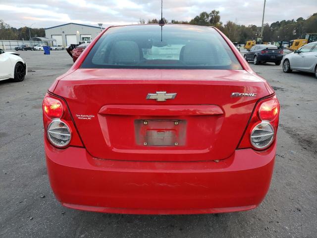 1G1JB5SH9F4141920 - 2015 CHEVROLET SONIC LS RED photo 6