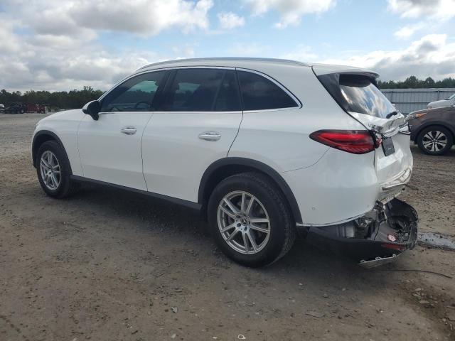 W1NKM4HB3PF026330 - 2023 MERCEDES-BENZ GLC 300 4MATIC WHITE photo 2