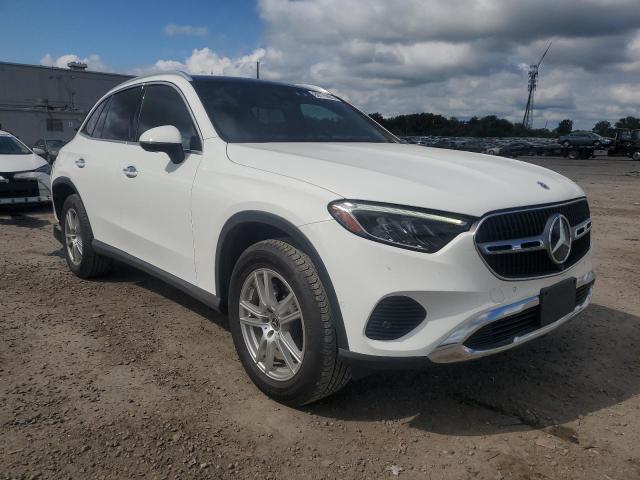 W1NKM4HB3PF026330 - 2023 MERCEDES-BENZ GLC 300 4MATIC WHITE photo 4