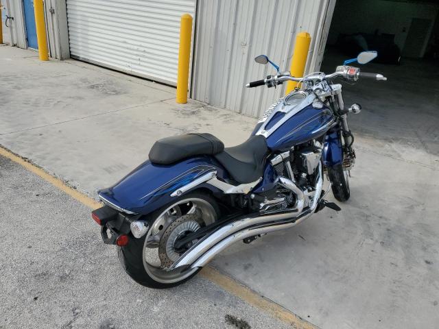 JYAVP27E1AA011675 - 2010 YAMAHA XV1900 CU BLUE photo 4