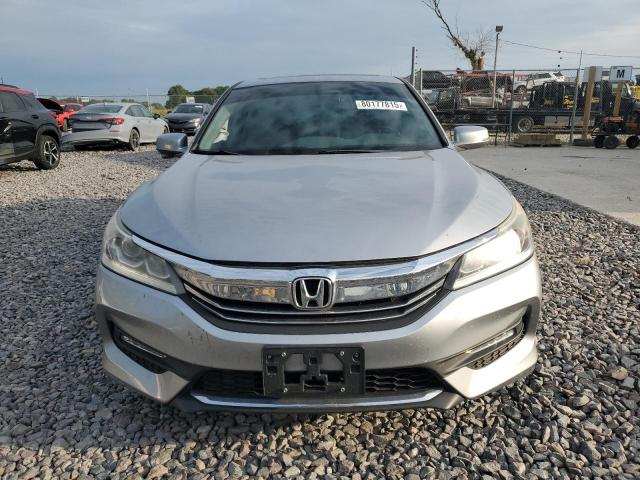 1HGCR3F82HA042372 - 2017 HONDA ACCORD EXL SILVER photo 5