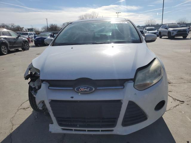 1FADP3K29EL398639 - 2014 FORD FOCUS SE WHITE photo 5