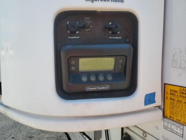 1UYVS24809M646707 - 2009 UTILITY VS2RA WHITE photo 8